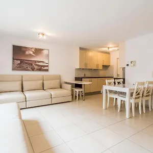 Appartement Spacious - Ground Floor Near Beach, Oostende