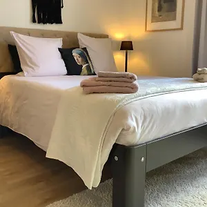 Appartement Authentieke Verblijfplaats In Westerkwartier, Oostende